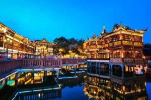 shanghai yuyuan garden with reflection
